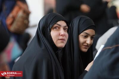 قرائت دعای عرفه در مصلی امام خمینی (ره)