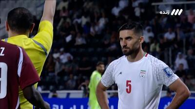اخراج میلاد محمدی مقابل قطر با دریافت کارت زرد دوم