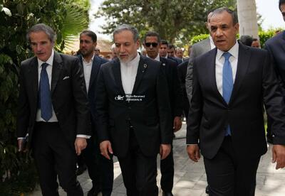 گروسی برای ملاقات با عراقچی دو ساعت منتظر ماند! + عکس