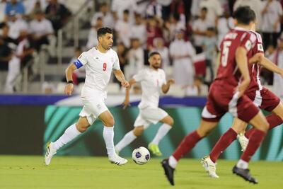 ایران ۱۰ نفره باخت اما صدرنشین ماند/ یاران اورونوف و ماشاریپوف جهانی شدند/ قطر امیدوارانه به بازی آخر رسید +جدول - پارس فوتبال