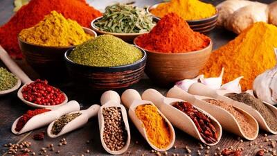 در روزهای گرم این مواد غذایی را نخورید؛ تعادل مزاج شما را به هم می ریزد - سبک ایده آل