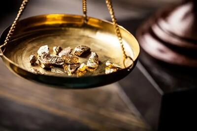 آخرین قیمت مثقال طلا امروز پنجشنبه ۱۵ خرداد ماه ۱۴۰۴ / جدول جدید طلا