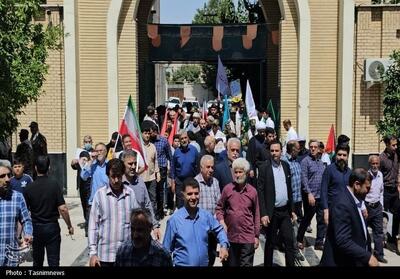 راهپیمایی پرشور سالگرد قیام 15 خرداد در ورامین برگزار شد- فیلم فیلم استان تسنیم | Tasnim