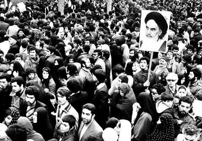 یاددداشت| 15خرداد؛ آغاز پایان سلطنت پهلوی با یک بیداری خونین - تسنیم