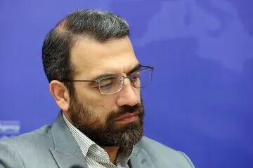 ارسال پیامک به نمایندگان مجلس، علیه وزیر پیشنهادی اقتصاد/ نماینده تهران: شاید کار موافقان باشند که نماینده‌ها تحت تاثیر قرار بگیرند