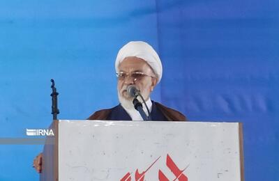 امام جمعه موقت سمنان: ایران از حق خود در دانش‌هسته‌ای کوتاه نمی‌آید