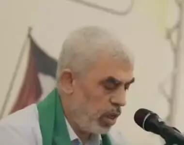 قرائت دعا توسط شهید یحیی السنوار پیش از شروع عملیات تاریخی طوفان الاقصی