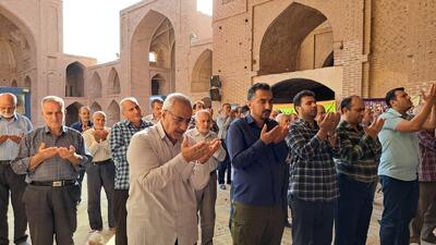 نماز عید قربان در اردستان؛ تجدید بیعت با ولایت