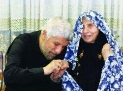 صادق آهنگران عزادار شد