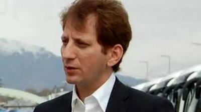 ماهی گیری بابک زنجانی از آب گل آلود/ بازاریابی تاکسی اینترنتی در میان اخبار قتل الهه‌حسین‌نژاد