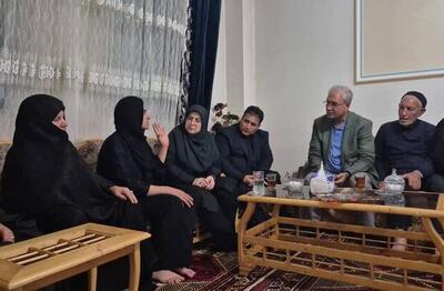دیدار مهاجرانی و ربیعی با خانواده الهه حسین‌نژاد - اکونیوز