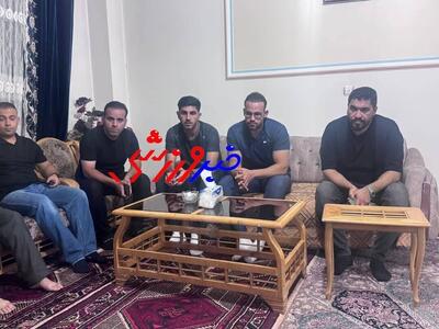 عکس/ حضور بازیکن پرسپولیس در منزل الهه حسین‌نژاد | اقتصاد24