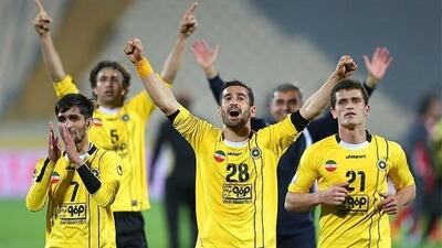رونمایی مرموز سپاهان با 3 مدال قهرمانی؛ حاج‌صفی یا عقیلی؟ (ویدیو)
