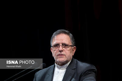 سیف: کارنامه اقتصادی دولت با توجه به محدویت‎ها، قابل‌قبول است/ در امور اجرایی منتظر نتیجه مذاکرات نمانیم