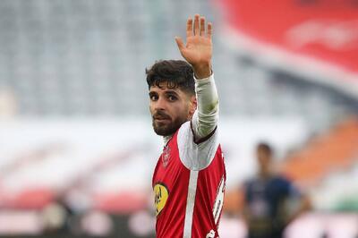 عمری: تمدید با پرسپولیس برایم افتخار است - پارس فوتبال