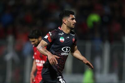 بازیکنی که می‌خواهد جای ستاره‌های پرسپولیس را بگیرد - پارس فوتبال