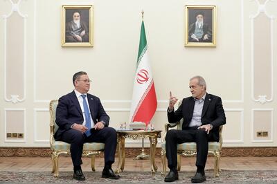پزشکیان:فعالیت هسته‌ای ایران شفاف و صلح‌آمیز است