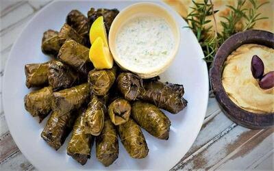 طرز تهیه دلمه برگ مو؛ محبوب‌ترین غذای فصل بهار