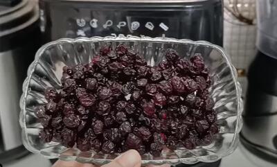 آلبالو خشک با سرخ کن بدون روغن / خشک کردن میوه با سرخ کن