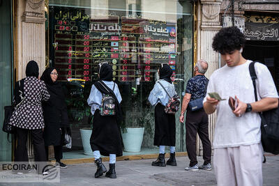 2 نیمه متفاوت دلار و بورس؛ بازار ارز در کمین اخبار سرنوشت‌ساز