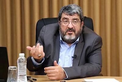 فواد ایزدی، چهره نزدیک به جلیلی: باید از کسانی که [با مذاکرات] مخالفت می‌کنند خوشتان بیاید، زیرا طرف مقابل فکر می‌کند که یک سری افراد حزب‌اللهی وجود دارند که آمادگی کار‌های خیلی تند را دارند/ «کِری» از تندرو‌های کنگره آمریکا استفاده می‌کرد و به «ظریف» می‌گفت اگر به شما فلان امتیاز را بدهم، با من برخورد می‌کنند/ نگران تندرو‌ها نباشید، به کشور کمک می‌کنند