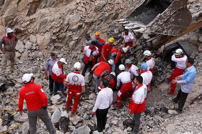 دستگاه قضا از خانواده‌های جانباختگان معدن مهاجران حمایت می‌کند