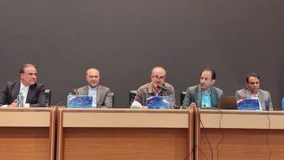 برخی فرزندان حاشیه شهرها رنگ مدرسه و فضای بازی را نمی‌بینند