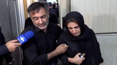 گریه‌های جانسوز مادر الهه حسین‌نژاد در کنار مزارش+ فیلم