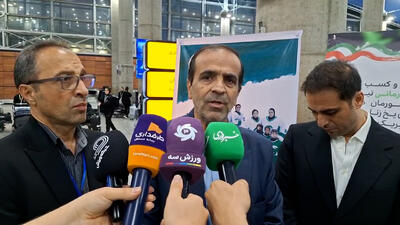 تیشه گران: در هاکی روی یخ خانم ها از آقایان جلوتر هستند - پارس فوتبال