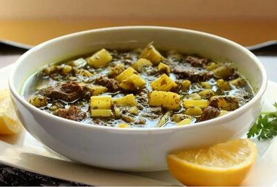 طرز تهیه خورش ریواس با سبزی قورمه جا افتاده و مجلسی
