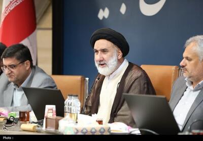 امام جمعه شهرکرد: مدیران نباید از انتقادات ناراحت شوند - تسنیم