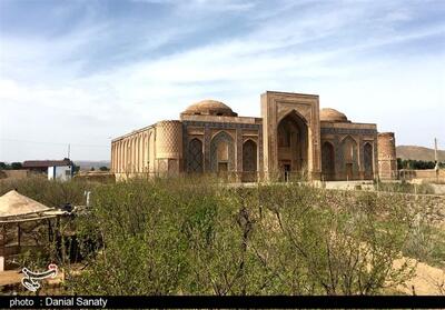 آزادسازی 670 مترمربع از حریم اطراف مدرسه غیاثیه خرگرد - تسنیم