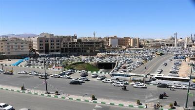 عماریاسر قم، خیابانی در محاصره خودروها؛ وقتی توقف ممنوع، اجبار می‌شود