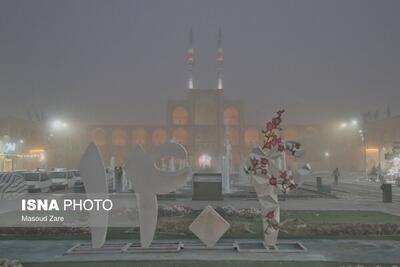 طوفان شدید گرد و خاک در یزد