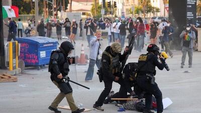 پلیس آمریکا در پخش زنده به خبرنگار شلیک کرد!