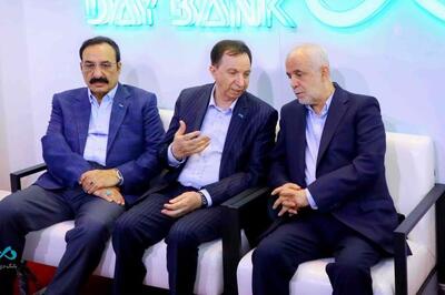 بازدید معاون رئیس‌جمهور و رییس بنیادشهید و امور ایثارگران از غرفه بانک دی در دو نمایشگاه «صنعت مالی» و «ایران هلث»