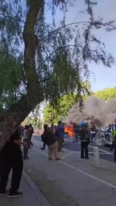 ببینید؛ به آتش کشیدن خودروهای خودران در هرج‌ومرج لس‌آنجلس