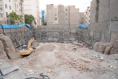 احداث پارکینگ طبقاتی با ظرفیت ۵۰۰ خودرو