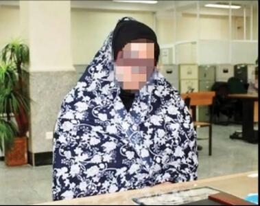 زن شوهر دار بی حیا پشت بام در حال خیانت بود که شوهرش سر رسید و ..