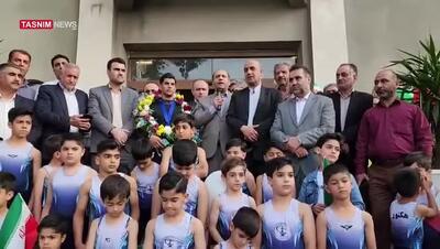 استقبال از مرد تاریخ‌ساز ژیمناستیک ایران