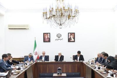عارف: اصلاحات ساختاری اقتصادی دولت با جدیت پیگیری می‌شود