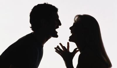 ترفند کلیدی برای کم کردن تنش ها در دعوای زوجین!