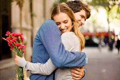 چه چیزی واقعاً طول عمر ما را افزایش می‌دهد؟ راز در روابط انسانی ! - سبک ایده آل