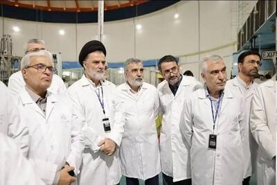 اعضای کمیسیون امنیت ملی مجلس از راکتور تحقیقاتی تهران بازدید کردند