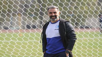 فکری: هواداران استقلال گرفتار جریان‌سازی دلالان نشوند