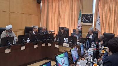 فسادستیزی و توسعه اقتصاد هوشمند از برنامه‌های وزیر پیشنهادی اقتصاد است