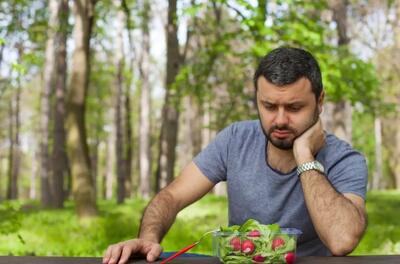 پژوهش جدید: رژیم غذایی‌تان می‌تواند شما را افسرده کند