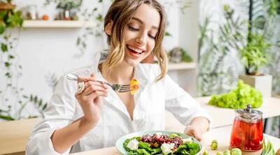 پژوهش جدید: رژیم غذایی‌تان می‌تواند شما را افسرده کند