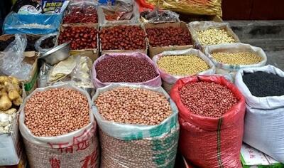 اختلاف قیمت ۲۰۰ هزار تومانی لوبیا چیتی در بازار و فروشگاه‌