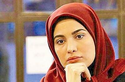 استایل جذاب «ریحانه رضی» بازیگر سریال تاسیان در خیابان های تهران / خارج از قاب چه تیپی زده!